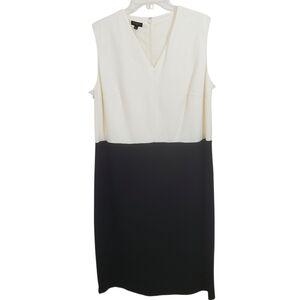 Talbots Black and White Sleeveless V-Neck Colorblock Sheath Dress